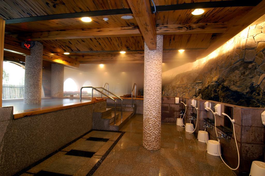 Sun Moon Bed& Breakfast Appartement Wulai Buitenkant foto