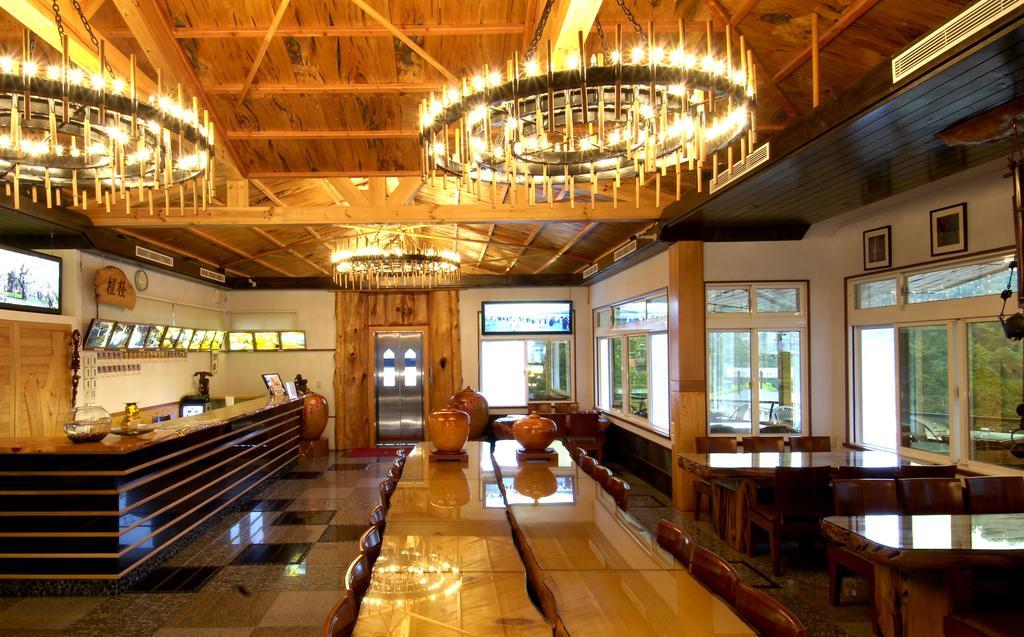 Sun Moon Bed& Breakfast Appartement Wulai Buitenkant foto