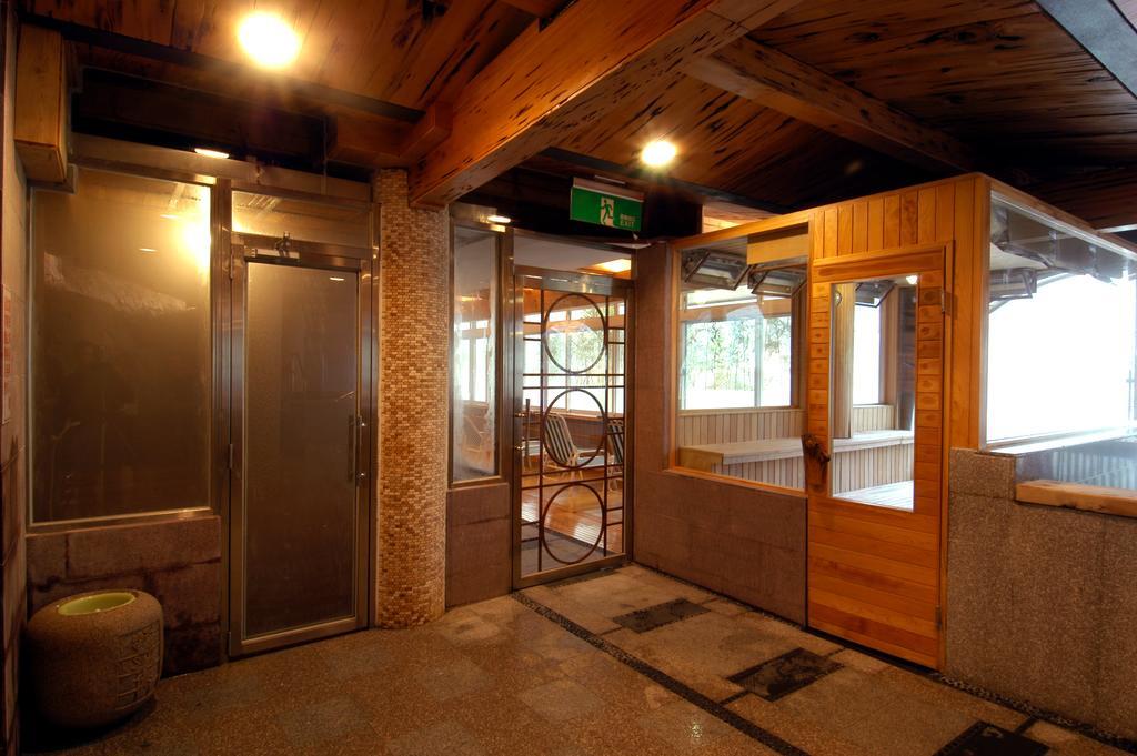 Sun Moon Bed& Breakfast Appartement Wulai Buitenkant foto